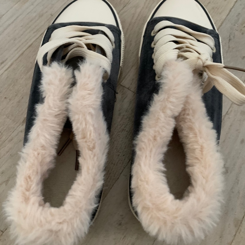 Never worn, brand new furry lined sneakers